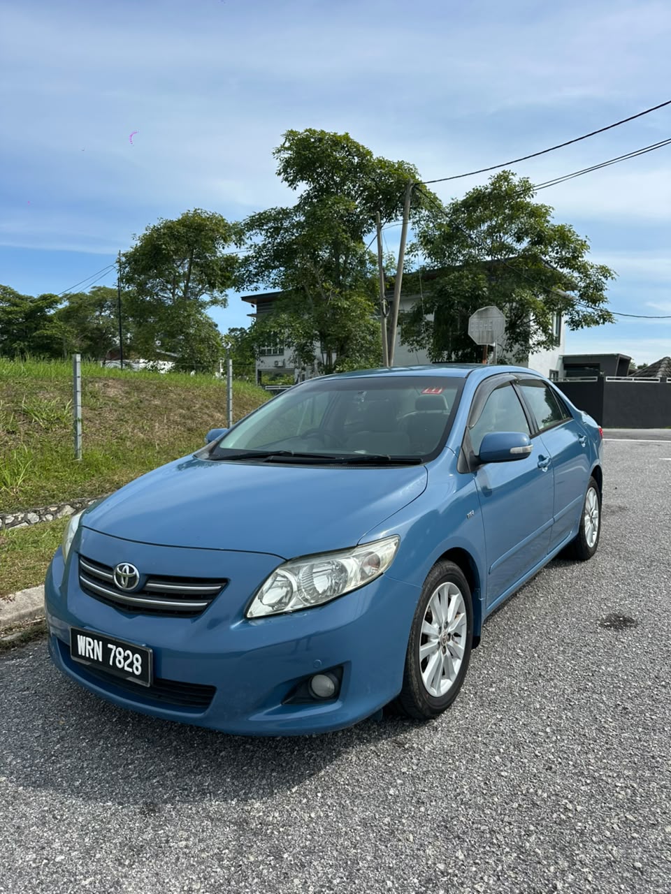 TOYOTA ALTIS 1.8 AUTO - 2012 - Image 2