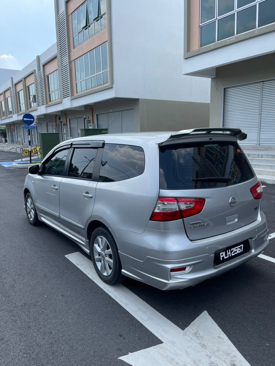 NISSAN GRAND LIVINA 1.8 AUTO – 2014 - Image 3