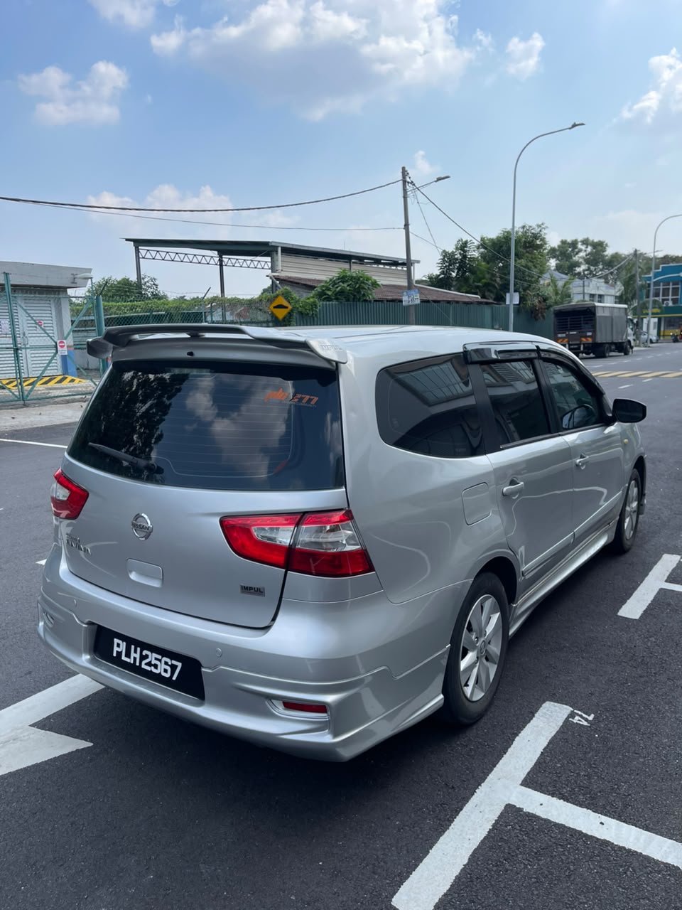 NISSAN GRAND LIVINA 1.8 AUTO – 2014 - Image 5